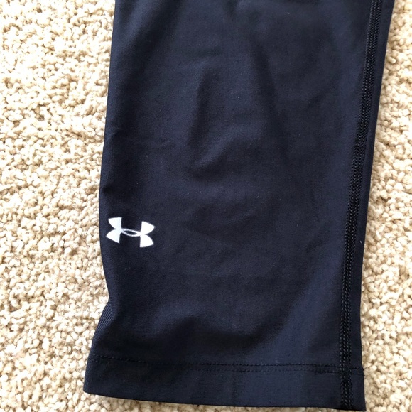2 Piece Nike Dri-Fit Razor Back Athletic Tank Top & Under Armour black pants - Picture 3 of 9